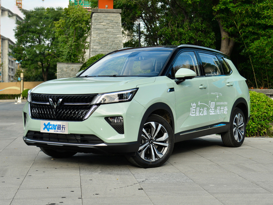 خودروهای شاسی بلند کامپکت بنزینی SAIC-GM-Wuling با CVT 1.5T 108kw