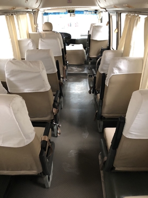 موتور 90 کیلووات 21 صندلی اتوبوس مسافری کارکرده زیر لیوانی Toyota Coaster 2009 عملکرد خوب