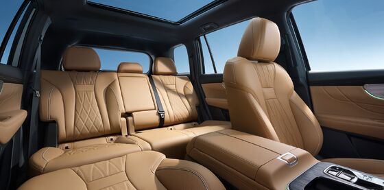 GAC GS8 STOKS SUV جدید