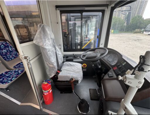 10.5 متر 50+1 صندلی اتوبوس شهری CNG