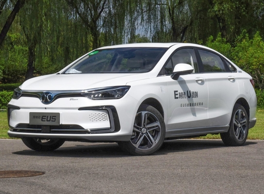 سدان EU5 R500 هوشمند برد بلند Baic ماشین الکتریکی برد 416 کیلومتر