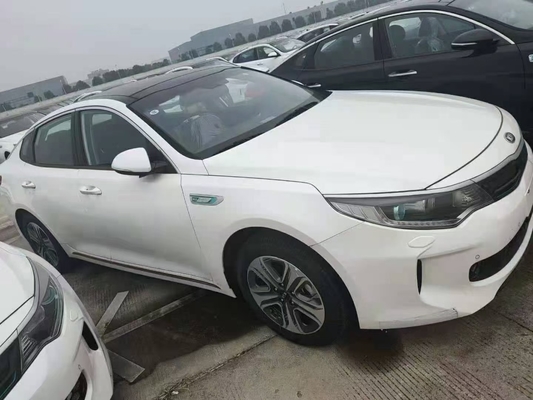 کیا K5 هیبریدی 2.0 لیتری GLS 6 سرعته AT سدان خودروی متوسط ​​کارکرده 115 کیلووات
