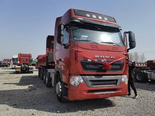 12 AMT Tractor Head Sinotruk Howo 6x4 Tipper Truck T7H Euro 5